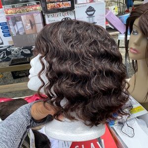 Curly wig